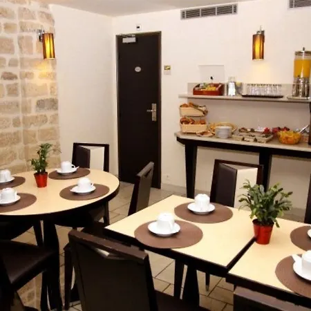 安德烈拉丁酒店 酒店