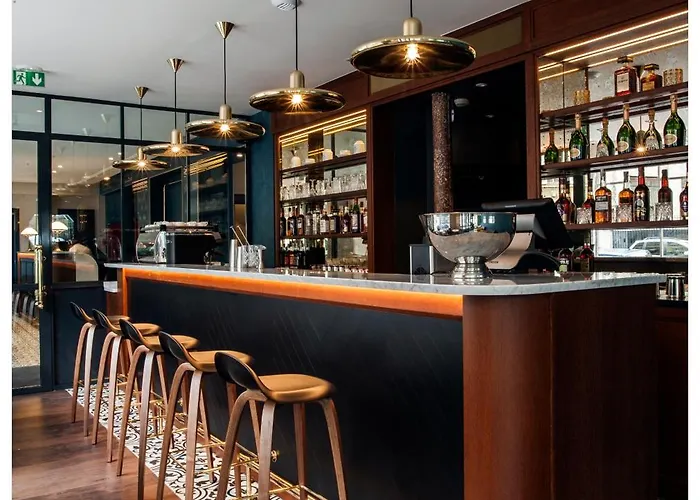 André Latin 3* Parigi